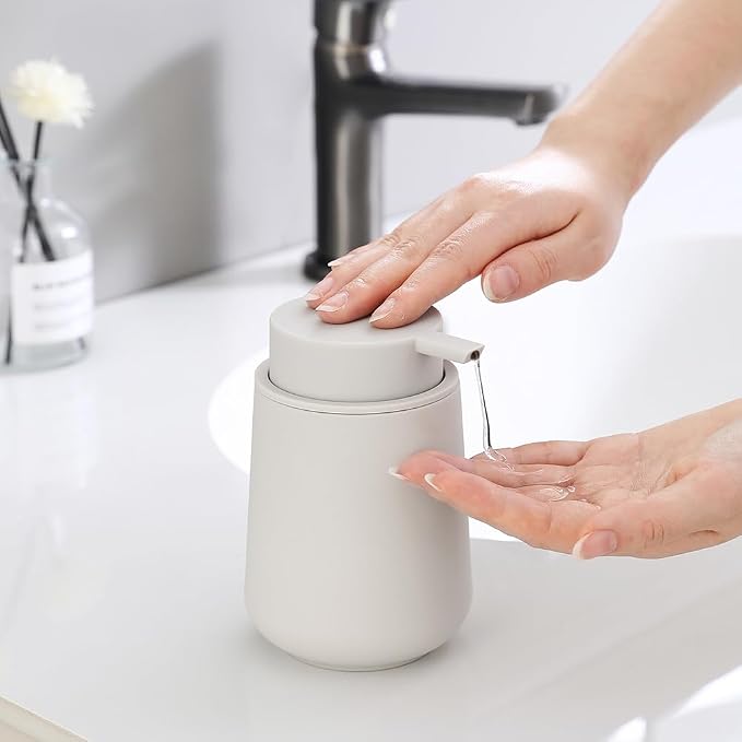 YAUKPH Matte Beige Liquid Hand Soap Dispenser Plastic 11 oz - Modern Minimalist Style for Bathroom & Kitchen Countertop Refillable