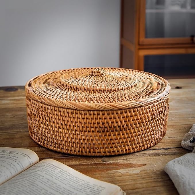 Rattan Basket With Lid, Lidded Wicker Storage Basket for Organizing, Woven Box, Rattan Storage Bin for Shlef or Table, Natural