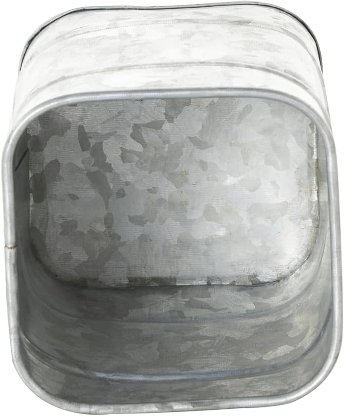 Deco 79 Metal Decorative Canisters Decorative Containers, Set of 2 Decorative Keepsake Boxes 8", 7"H, Silver