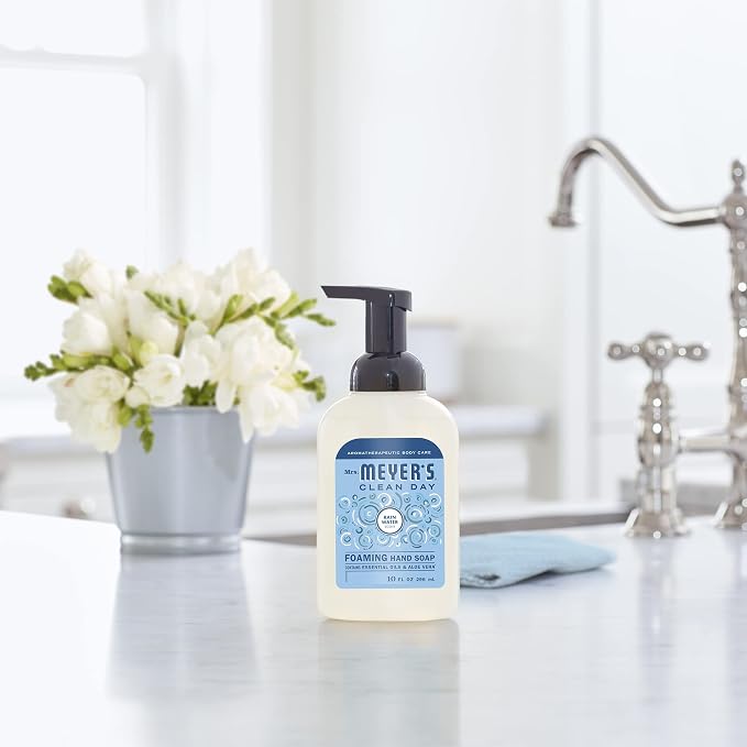 Mrs. MEYER'S CLEAN DAY foaming Hand Soap, Rainwater Scent (10 Fl Oz (Pack of 4))