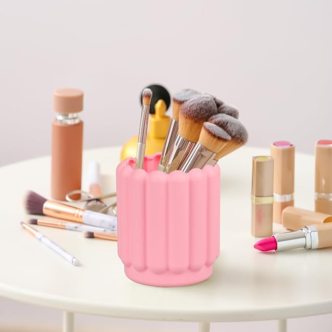 Silicone Pen Holder, Pencil Holder Cute Pens Cup for Desk for Kids Office Decor Desk Accessories Pen Pot Desk Organizer (Pink)