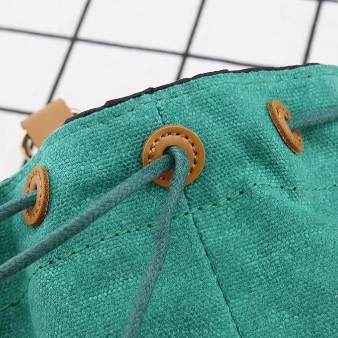 Create idea Dog Treat Pouch Cleanable Dog Treat Training Bag with Clip and Drawstring Pet Snack Bag Food Storage for Dog Training Outdoor Activities Walking Green