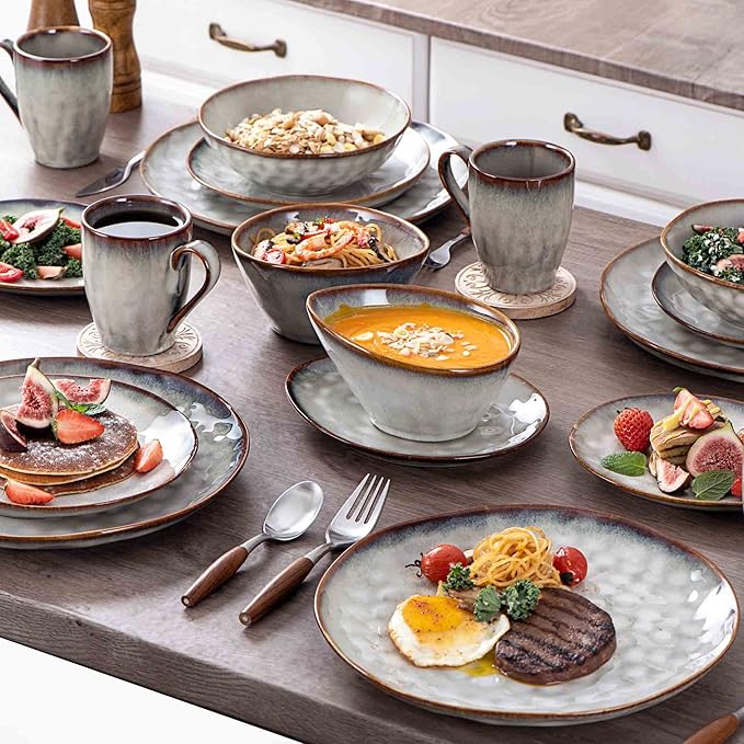 Henten Home Ceramic Dinner Plate Set, 11 Inch Porcelain Pizza, Pasta, Salad Plates, Irregular Shape Steak Plates Set of 4, Stoneware Serving Dishes for Kitchen (White)