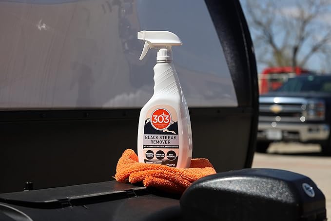 303 Products Black Streak Remover - Removes Black Streaks and Dirt, Provides A Clean, Streak-Free Finish on RVs, Campers, Pop-Ups, Motorhomes, and Boats, 32oz (30243)