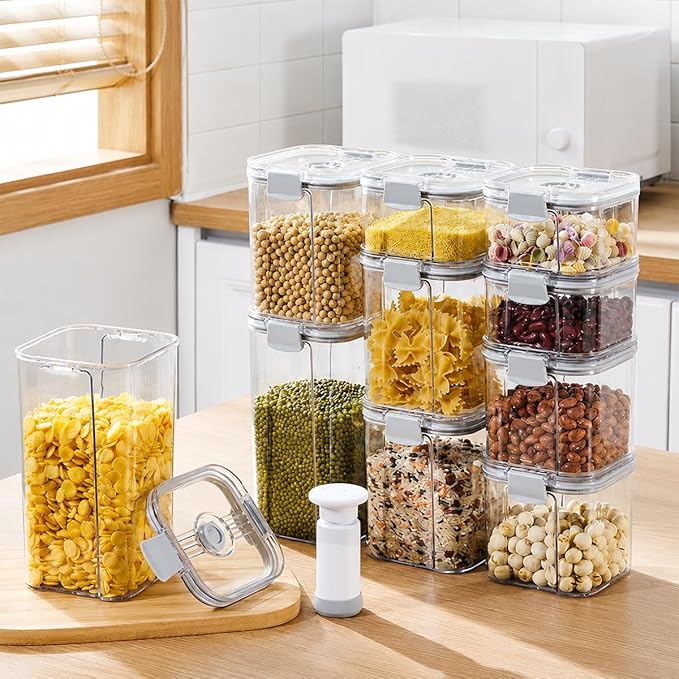alaboom 4-Piece Airtight Vacuum Food Storage Containers with Hand Pump, Reusable Leak-Proof Plastic Canisters for Longer Freshness (1.43 QT, 0.95 QT*2, 0.41 QT)