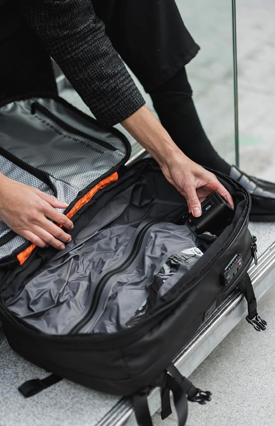 BlackVoyage Vortex Vacuum Seal Travel Backpack 60L Expandable Air Compression System Water Resistant TSA Lock Carry-On
