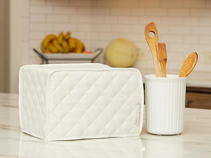 Covermates Keepsakes Air Fryer Cover – Quilted Deep Fryer Appliance Protector for Kitchen Counter Storage – Dust & Stain Resistant – Washable Slip-On Design, Cream