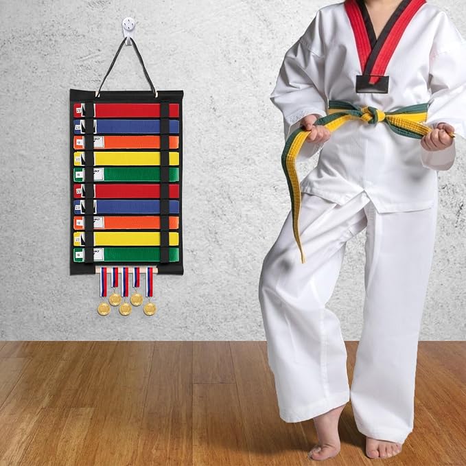 JUXYES Wall Hanging Martial Arts Belts Organizer, Portable Karate Belt Display Holder with Medals Hanging Stick, Lightweight Hanging Taekwondo Belt Display Holder for Martial Arts Learner