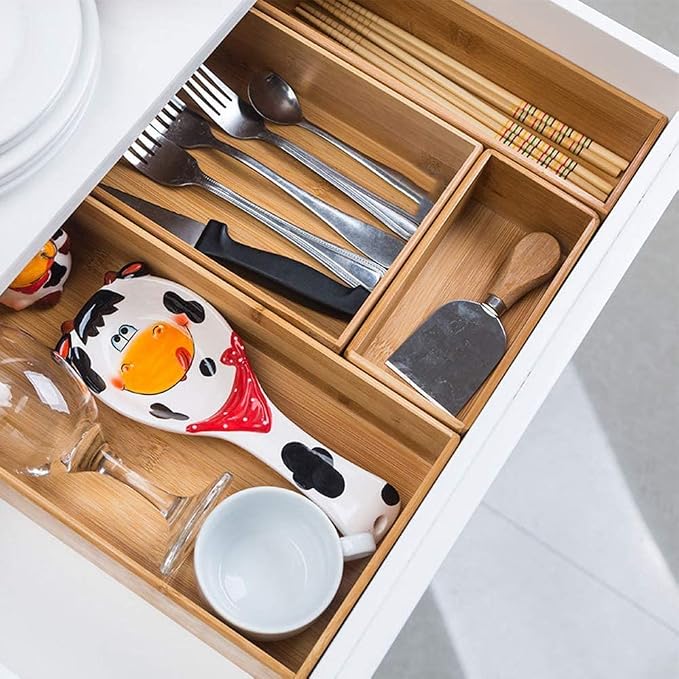 PRATIQUE Bamboo Drawer Organizer - Kitchen Utensil Organizer Silverware Tray Cutlery Holder，Office Desk Supplies and Accessories (8.9x5.9x2.6 inch)