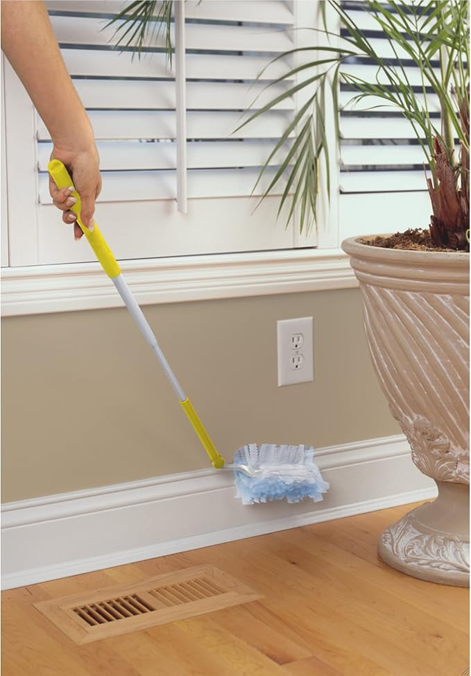 Swiffer 360 Dusters Extender Kit, 3 Unscented Dusters With Extendable handle (Packaging May Vary)