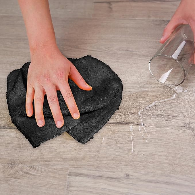 Towelogy® Super Absorbent Microfibre Cloth | Absorbs Over 10 Times its Weight in Water | Sponge-Like Absorbency | Multipurpose Scratch-Free Cleaning Cloth for Household Use (Black)