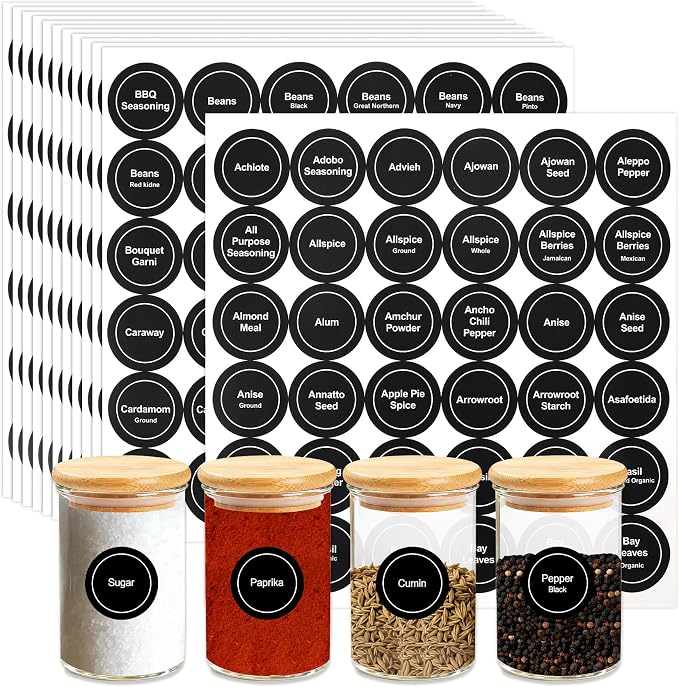 Spice Labels, 864 Pcs Self-Adhensive Round Spice Jar Labels, 1.5 In Waterproof Preprinted Chalkboard Style Tear Resistant Labels Stickers for Kitchen Food Pantry Glass Spices Jars Seasoning Containers