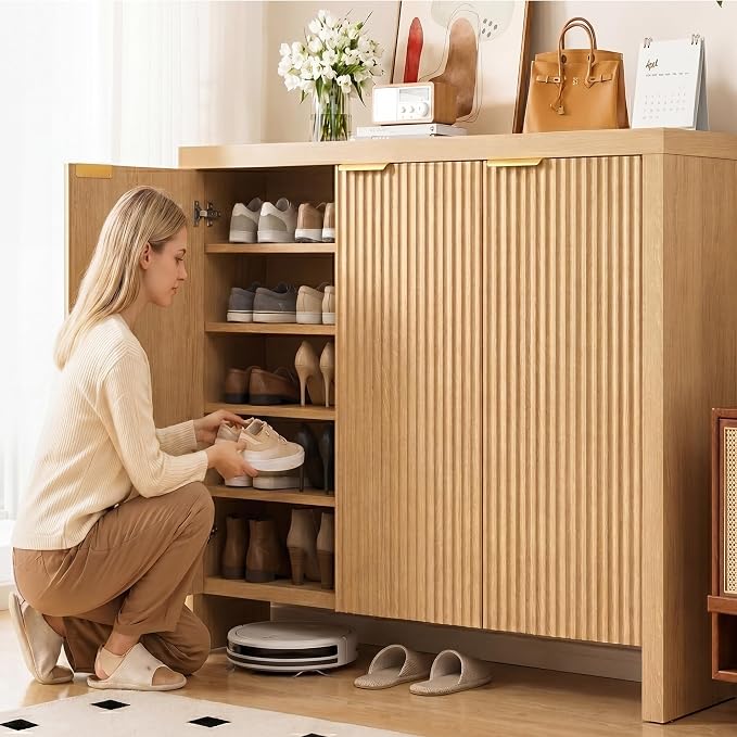 Shoe Cabinet, 5-Tier and 3 Doors Shoe Storage Cabinets with Fluted Doors and Adjustable Shelves, Thickened Wood Freestanding for Entryway, Hallway, Closet, Organizer Rack, Natural Oak JBSC003N