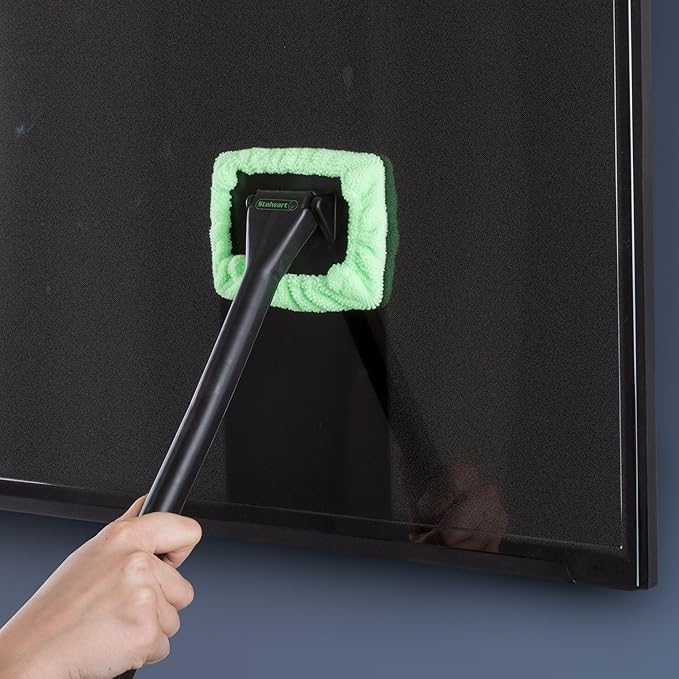 Windshield and Window Cleaner - Machine-Washable Microfiber Cloth Tool on Handle with Pivoting Head for Cleaning Car and RV Glass by Stalwart (Green)